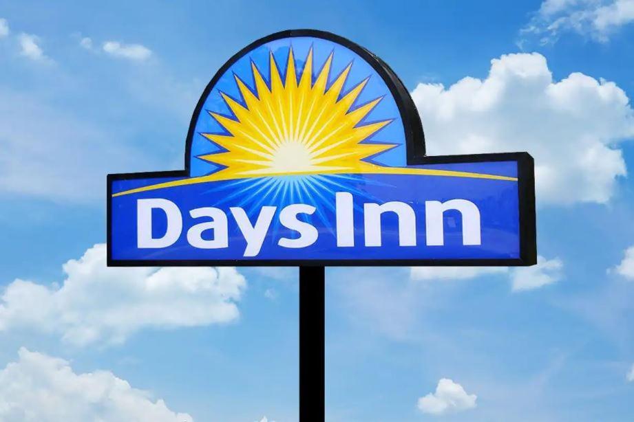 Days Inn By Wyndham Salisbury, Nc Экстерьер фото