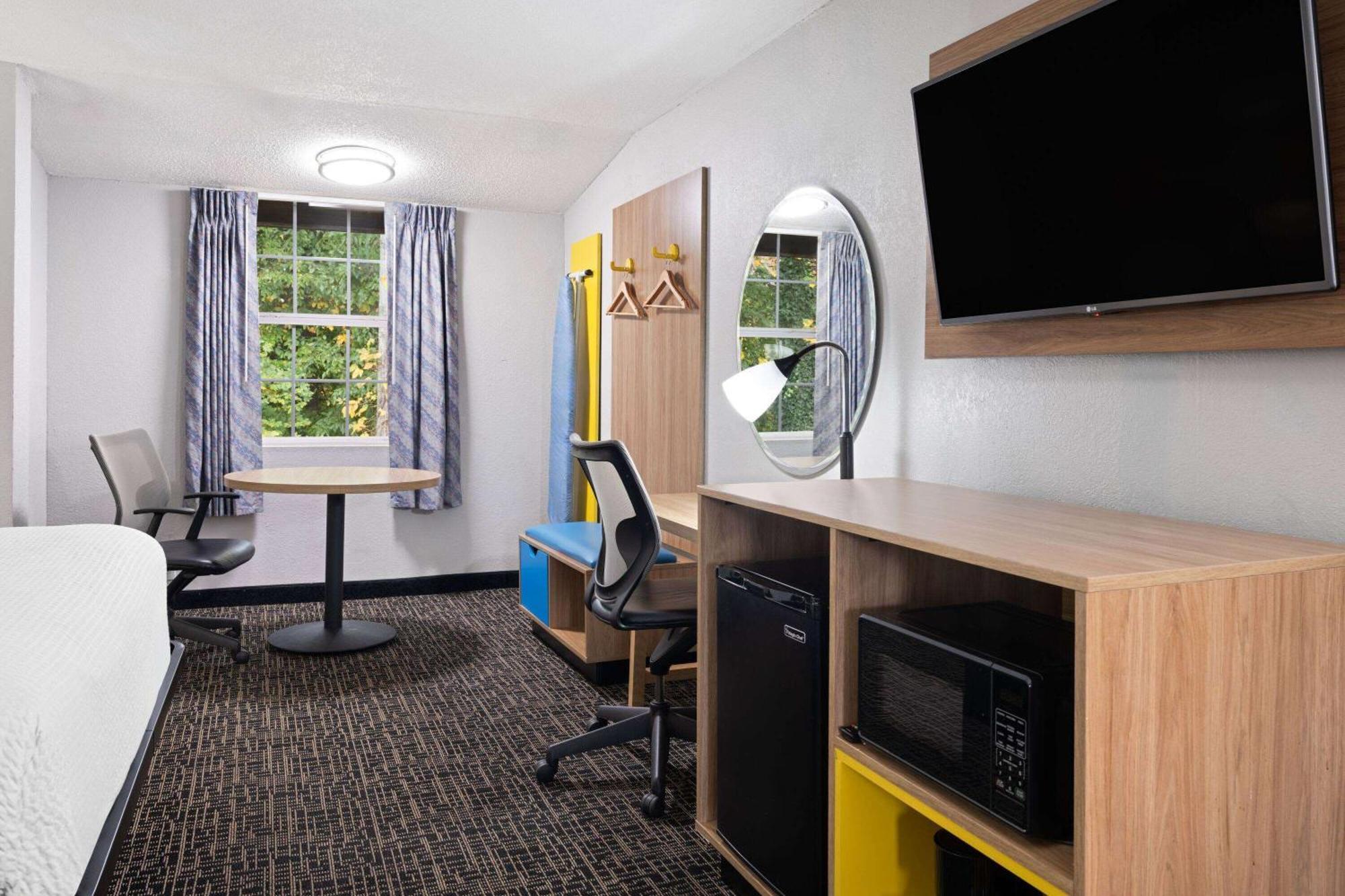 Days Inn By Wyndham Salisbury, Nc Экстерьер фото